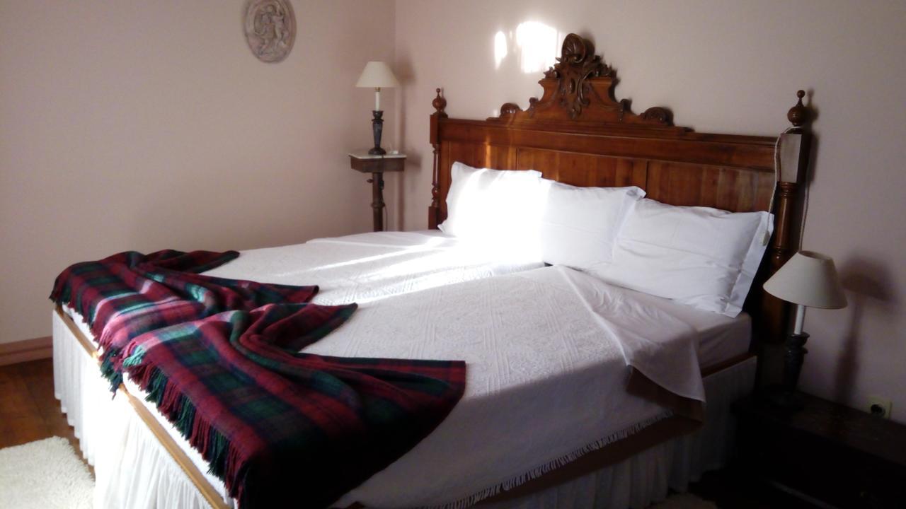Casa Dos Vargos Bed & Breakfast ตอร์เฮสนอวาส ภายนอก รูปภาพ